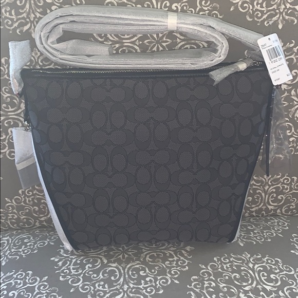 Coach purse - Picture 2 of 2